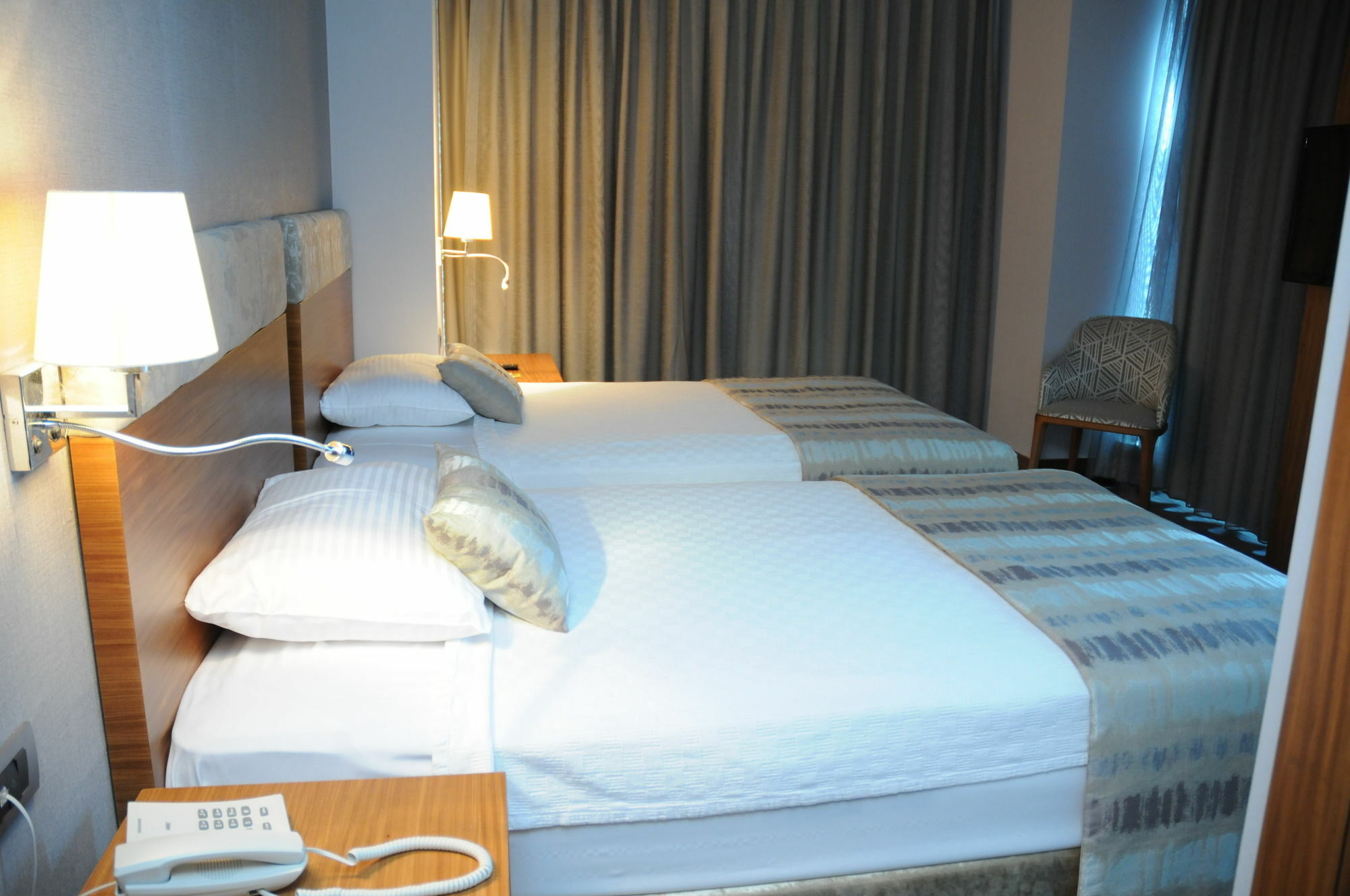 Discovery Hotel Estambul Exterior foto